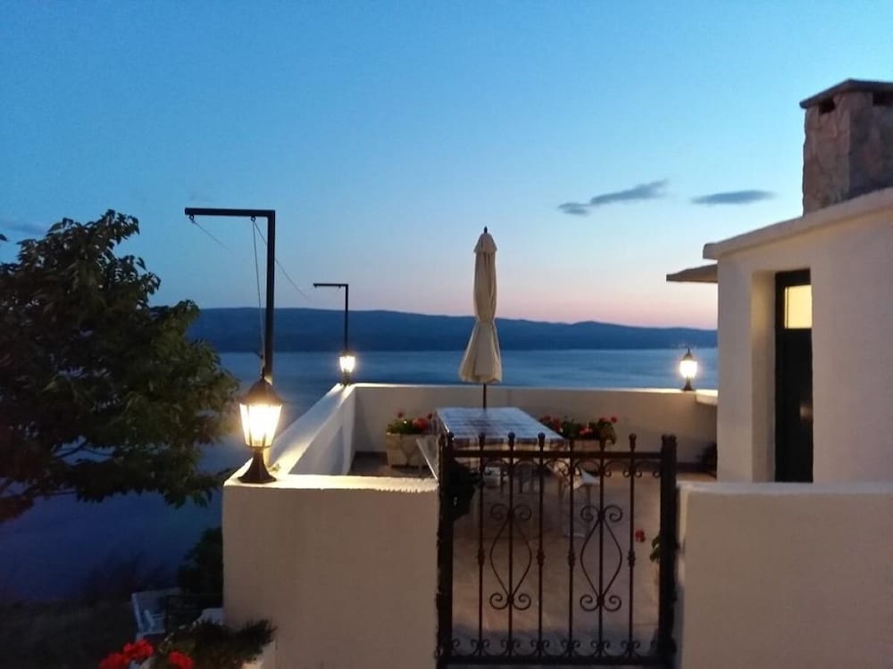 Vana - sea View - A2 view 3