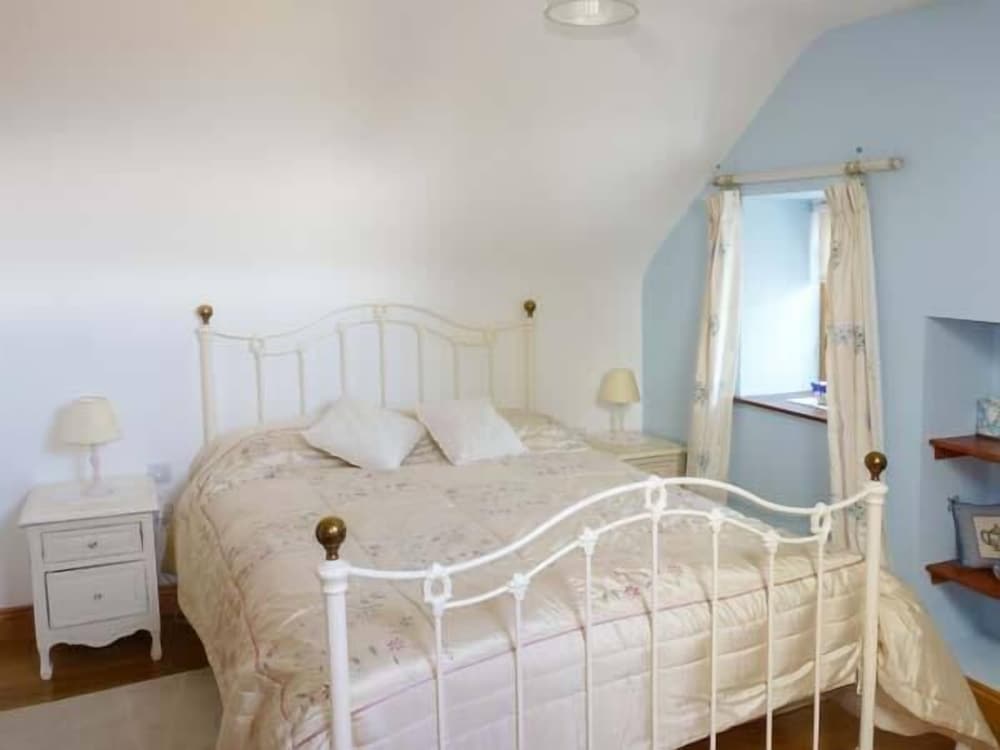 Annie's Cottage view 5