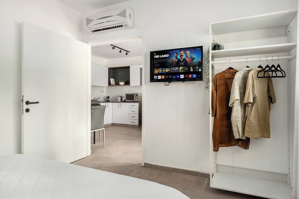 Royal Park Apt Resort by Sea N Rent