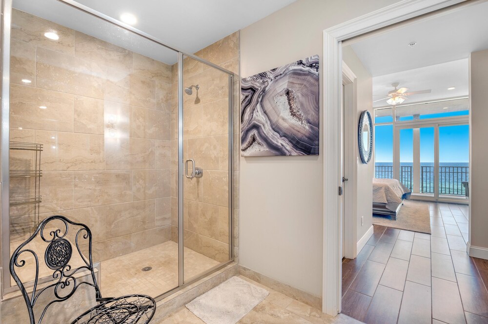 Vista Del Mar 406