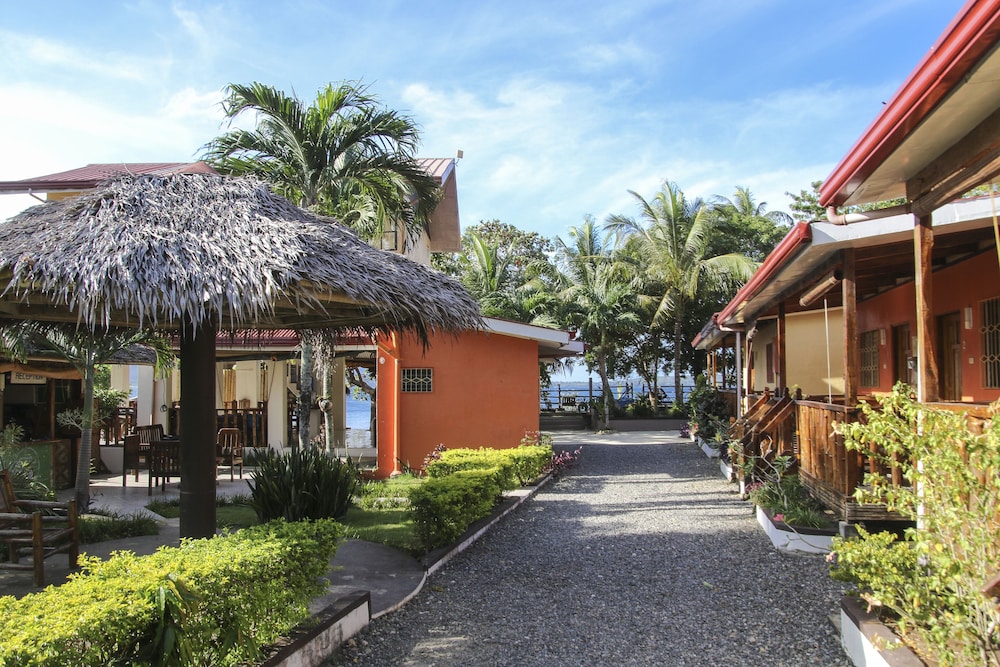 Isla Hayahay Beach Resort and Restaurant