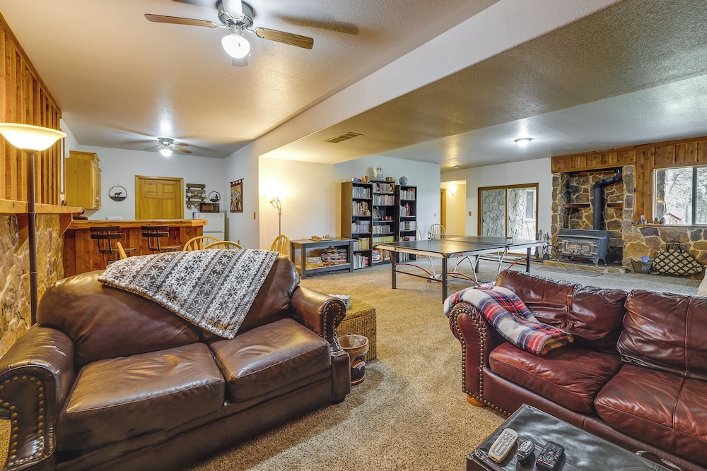 Peaceful Colorado Ranch Retreat w/ Deck & Acreage