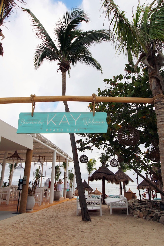 Bahia Principe Vacation Rentals - Four-Bedroom House