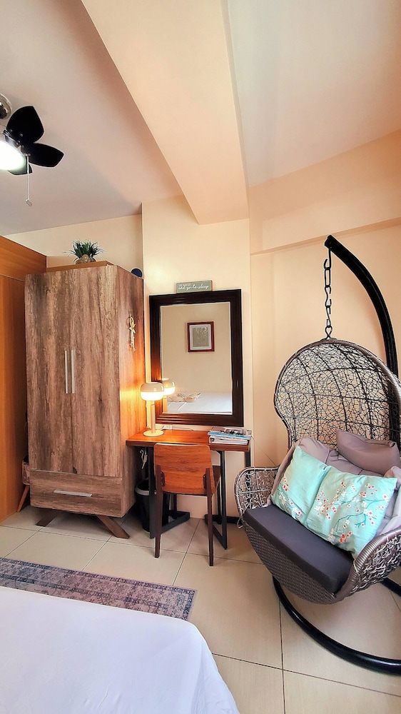 Urban Retreat at Shell Residences With Netflix 300mbps Wifi
