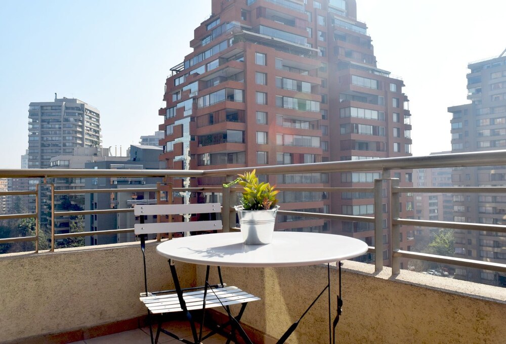 Alquílame - Apartamento Escuela Militar
