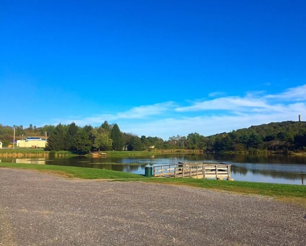 Lake Inn and Restaurant view 2