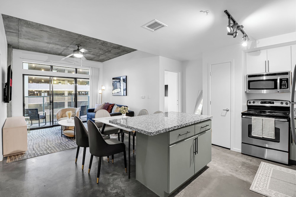 Phoenix Urban Luxury Escape
