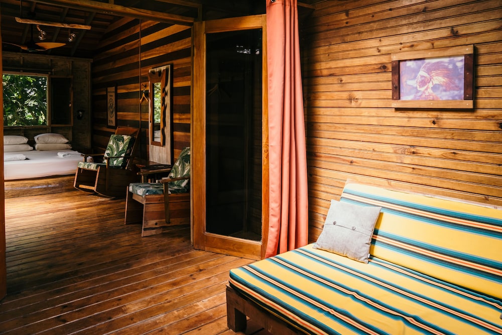 Bambuda Lodge - Hostel