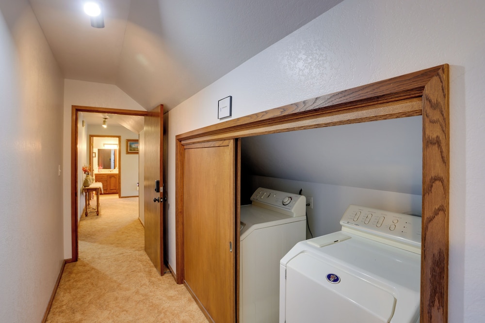 Near Hiking: Mtn-view Getaway in Bayfield!