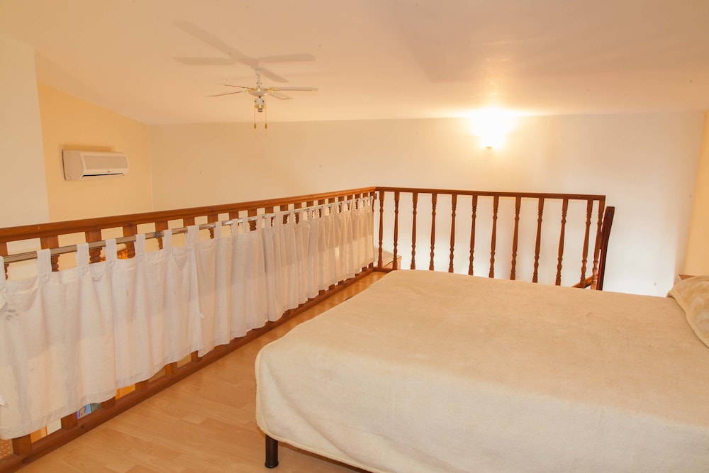 Marianna Apartments photo 4