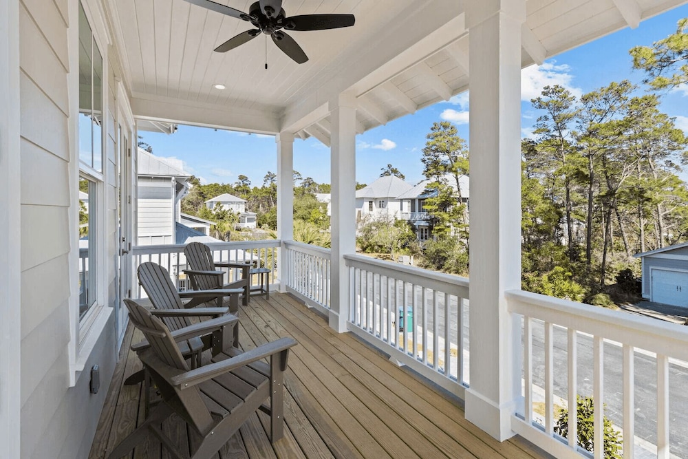30A Salt Life by Avantstay Golf Cart + Pool Blue Mountain