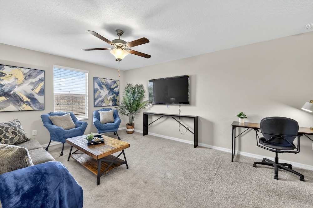 Spacious Getaway Near Apollo Beach 5 Bedroom Home