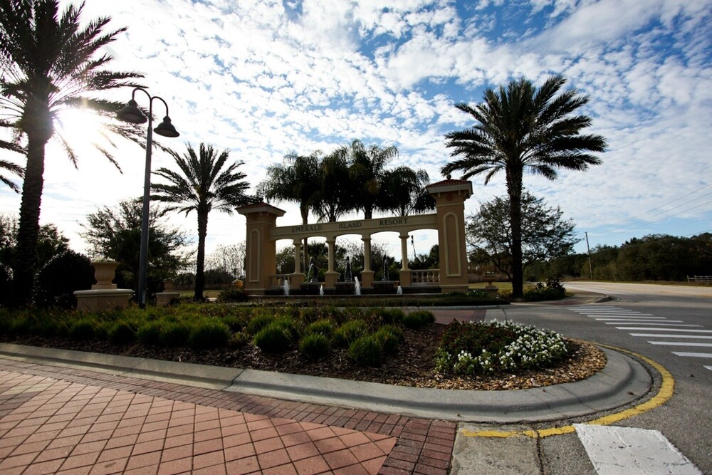 8538 Emerald Island - Image 2