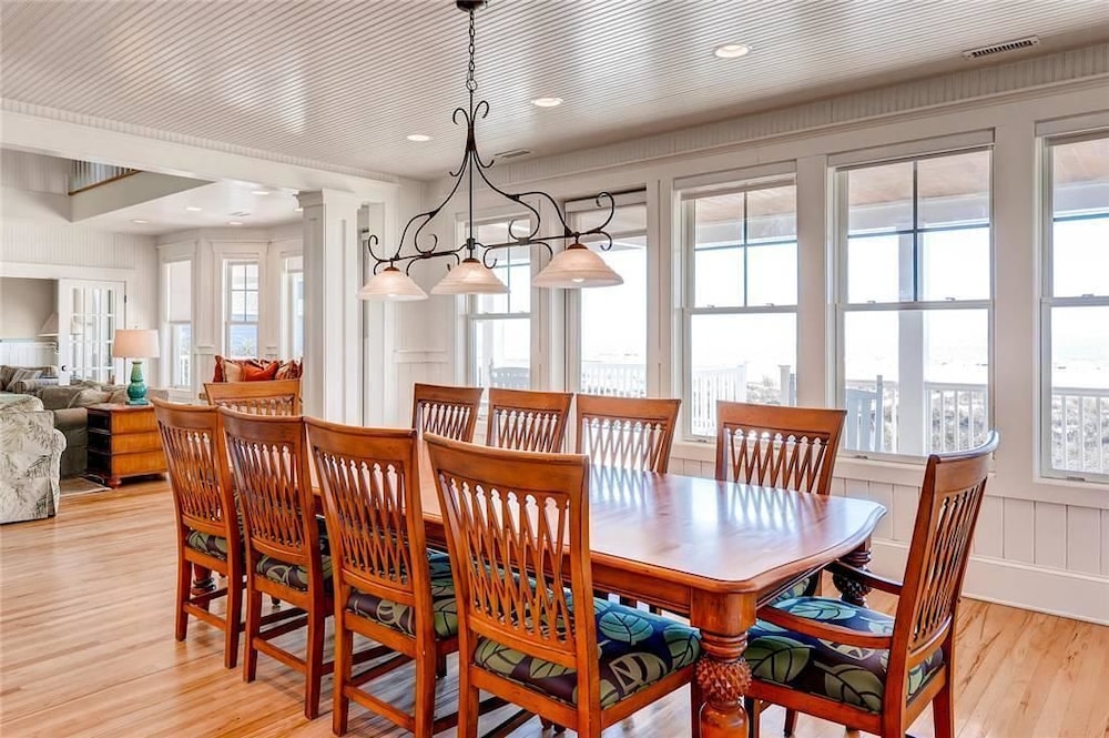 Chirico House 6 Bedroom Holiday Home By Bald Head Island