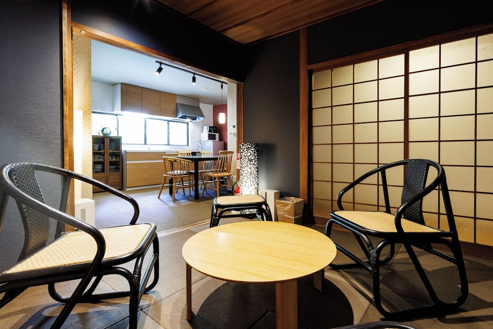 R-Guest Residence Tsurumibashi