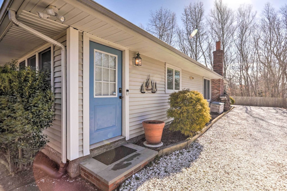 Westerly Vacation Home: Town Beach Access