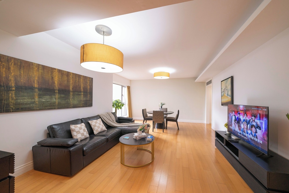 Tyms 3BR 2BA Apartment in Xujiahui