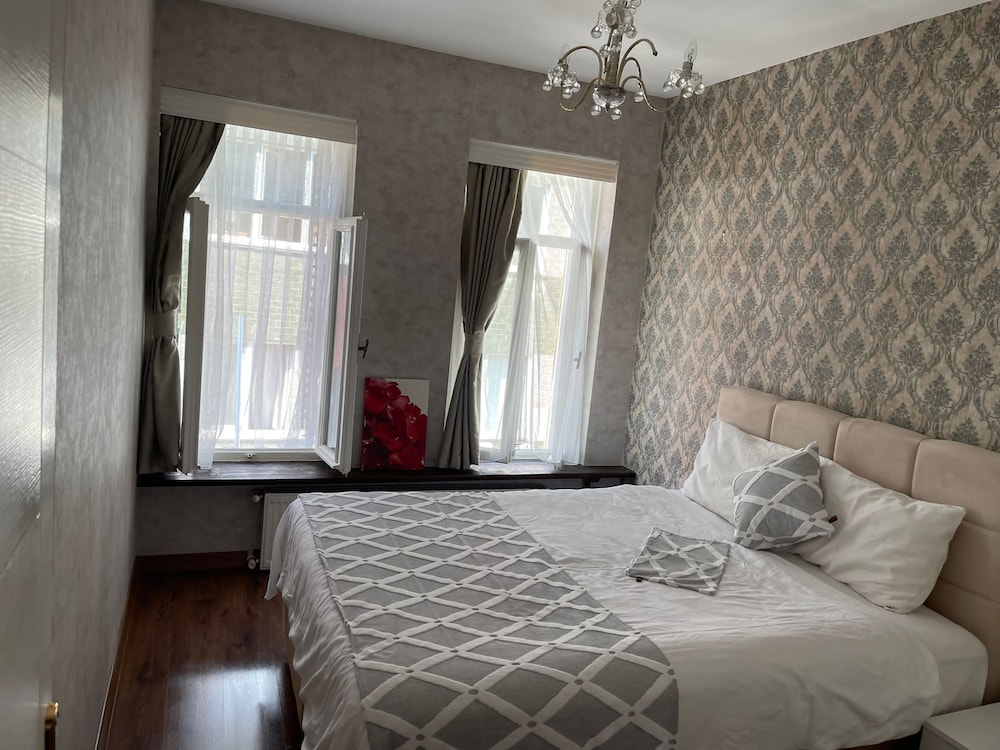 Moda Suit - Image 59