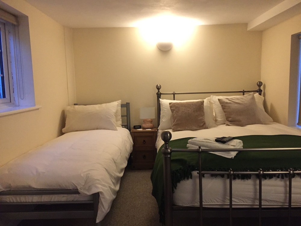 Worthing Vacations - Findon Rest - Property Image 9