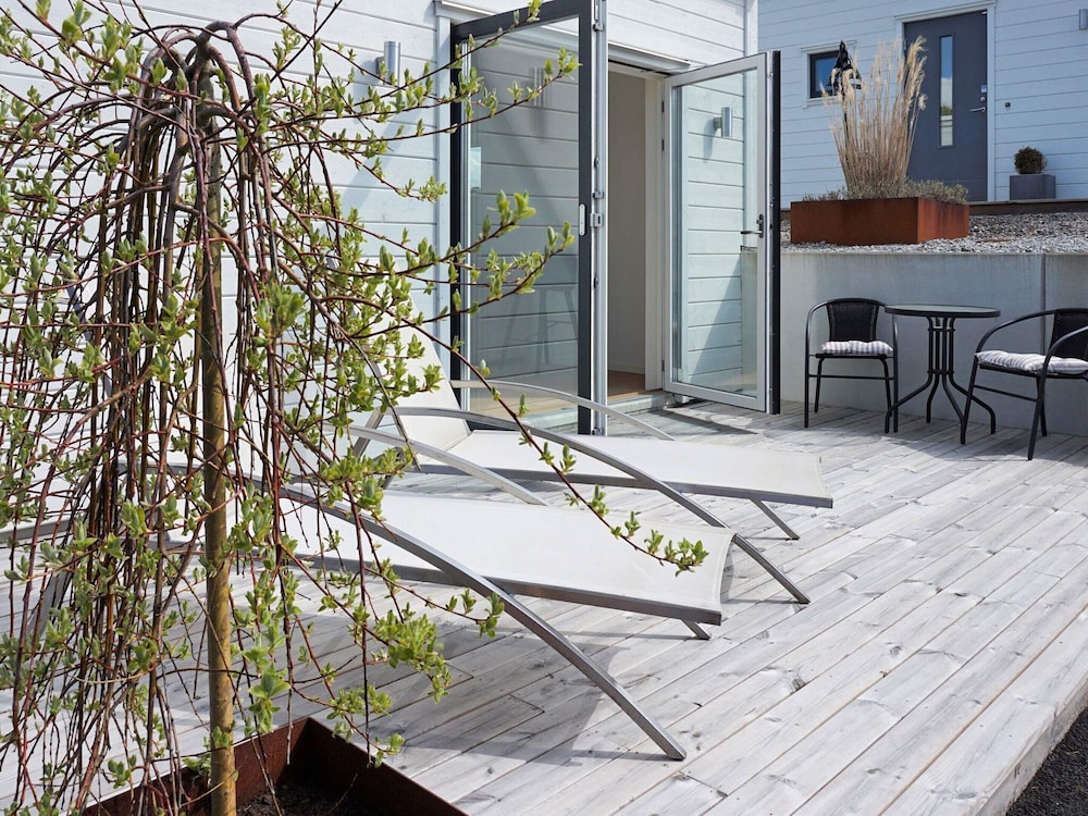 2 Person Holiday Home in Marstrand-by Traum