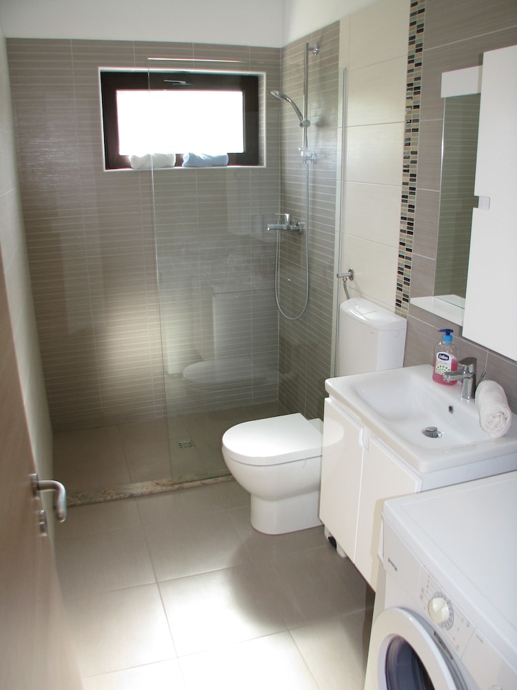 Apartments Miljak
