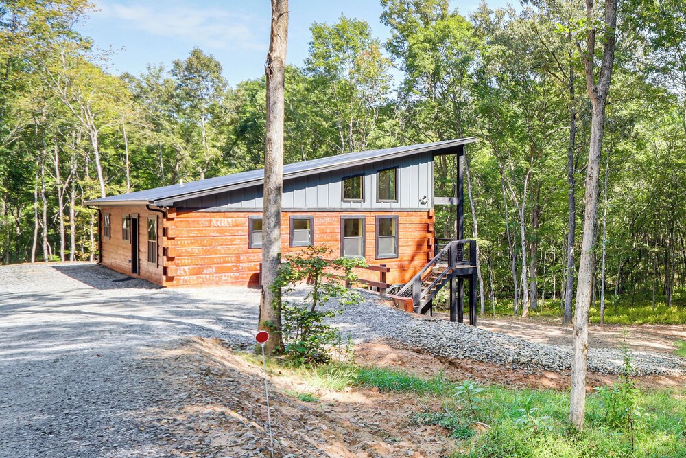 Blue Ridge Adventure Base: Grill, Play, Explore!