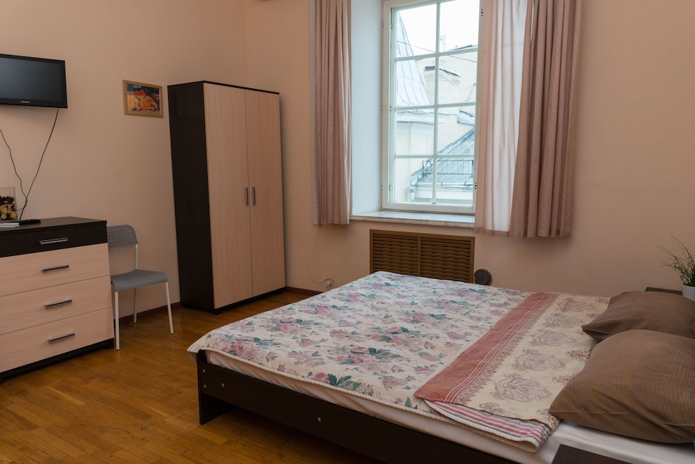 Ideal Mini Hotel - Hostel