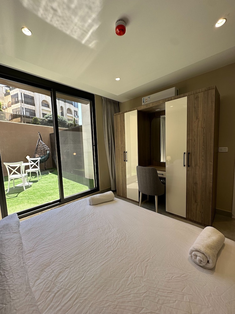 Charming Amman Apartment With Garden and Balcony