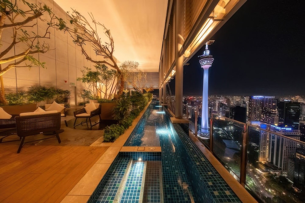 Pavilion Ceylon Hill Suites Apartments KL