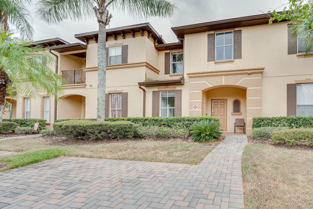 9 Mi to Disney: Davenport Townhome w/ Patio view 5