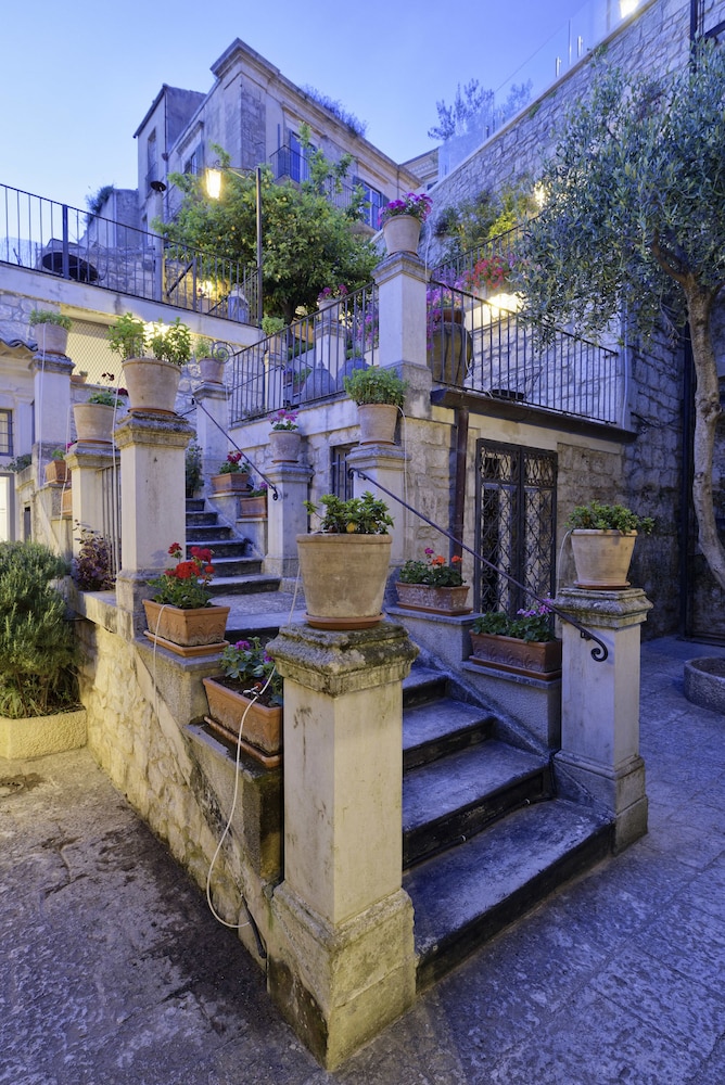 Edel Emotional Domus Et Luxury