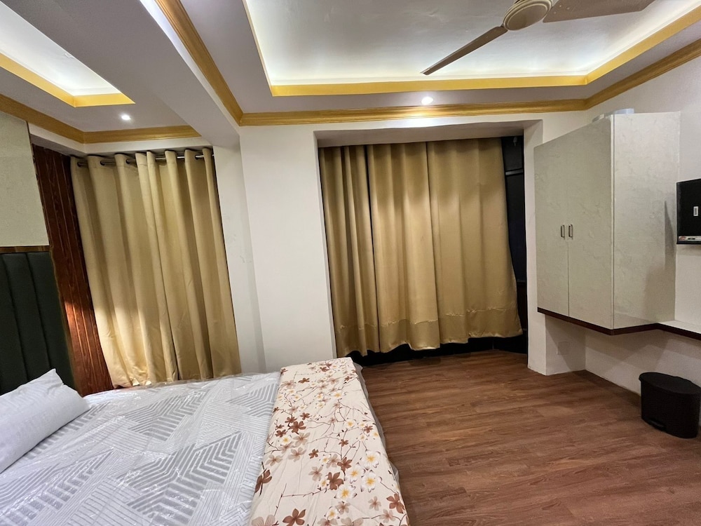 Sarai Inn