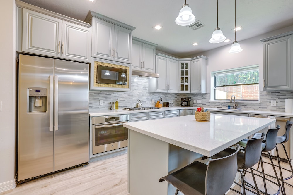 Pet-friendly Duplex Unit in Southwest Houston