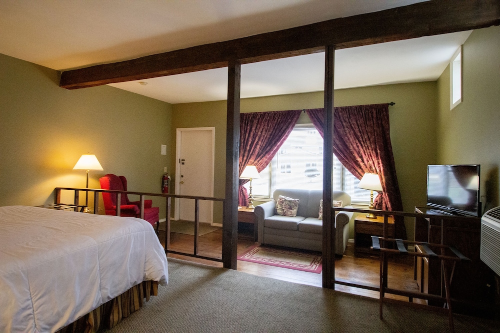 Delamater Inn