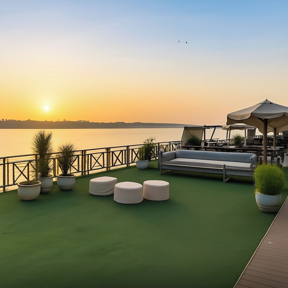 Nile Cruise Elegance Every Wednesday from Aswan 3 nights and every Saturday from Luxor 4 nights
