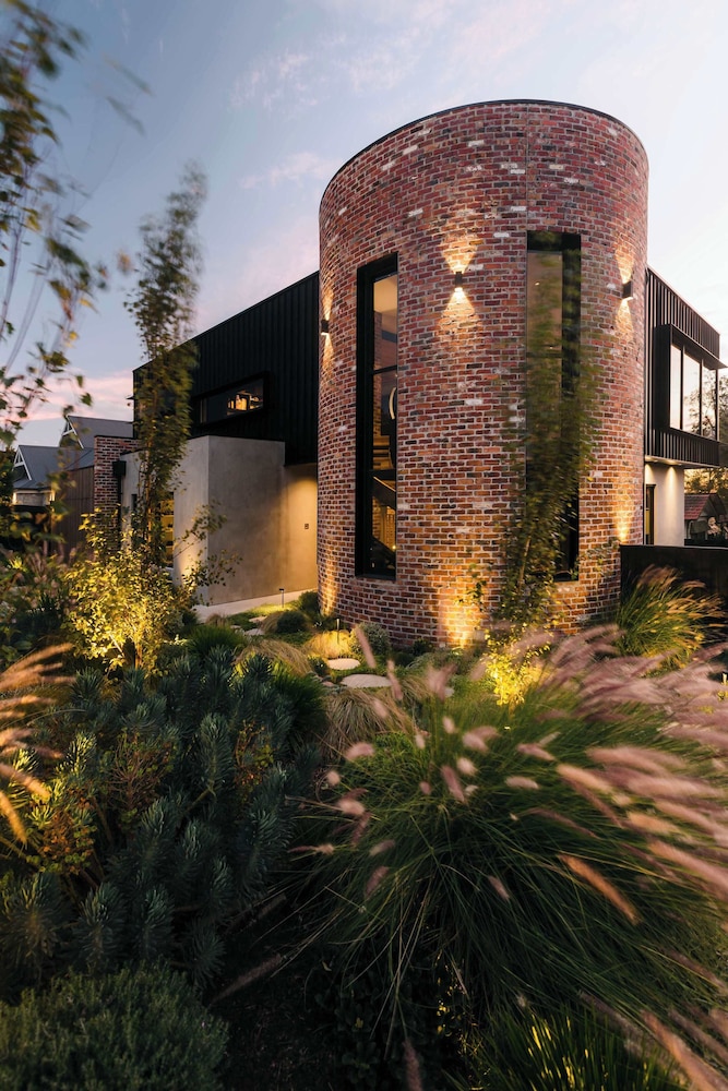 Helix in Mornington With 4 Bedrooms and 3 5 Bathrooms