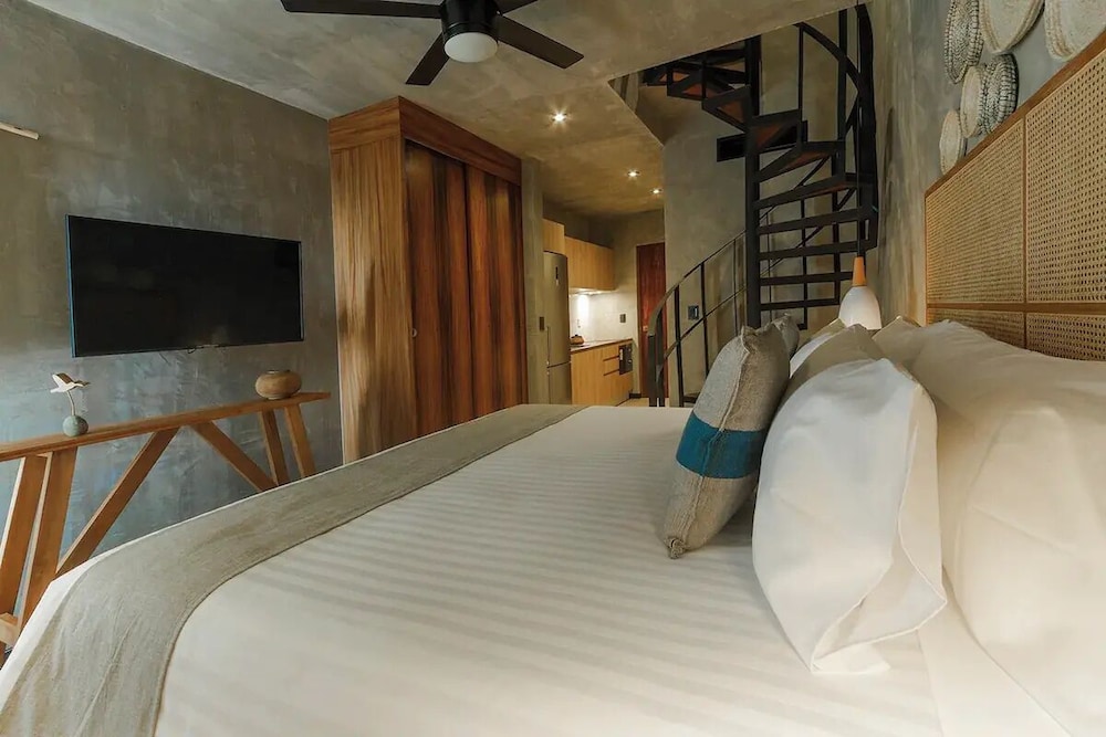 Tuk Viento PH with Private Pool