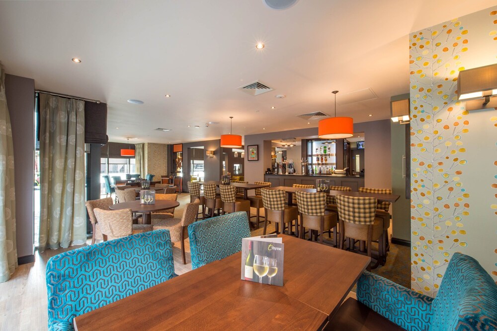 Premier Inn Manchester City Centre West — Manchester photo 4