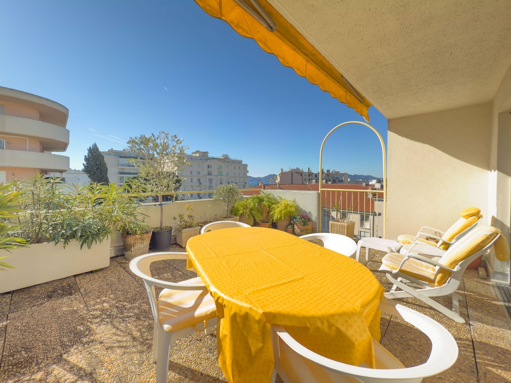 L Artiste in Cannes With 3 Bedrooms and 3 Bathrooms