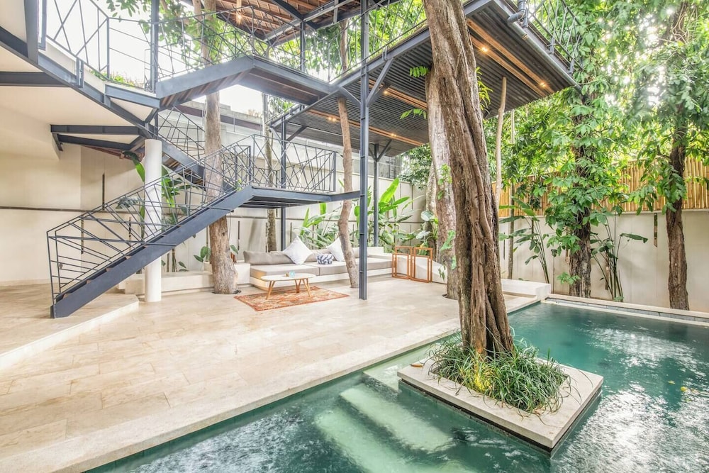 Stylish 2-br Villa With Pool, 800m Canggu Beach