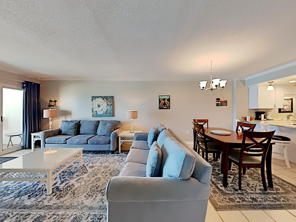 Emerald Isle Fort Walton Beach by Southern Vacation Rentals
