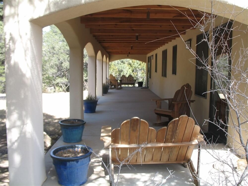Bear Mountain Lodge