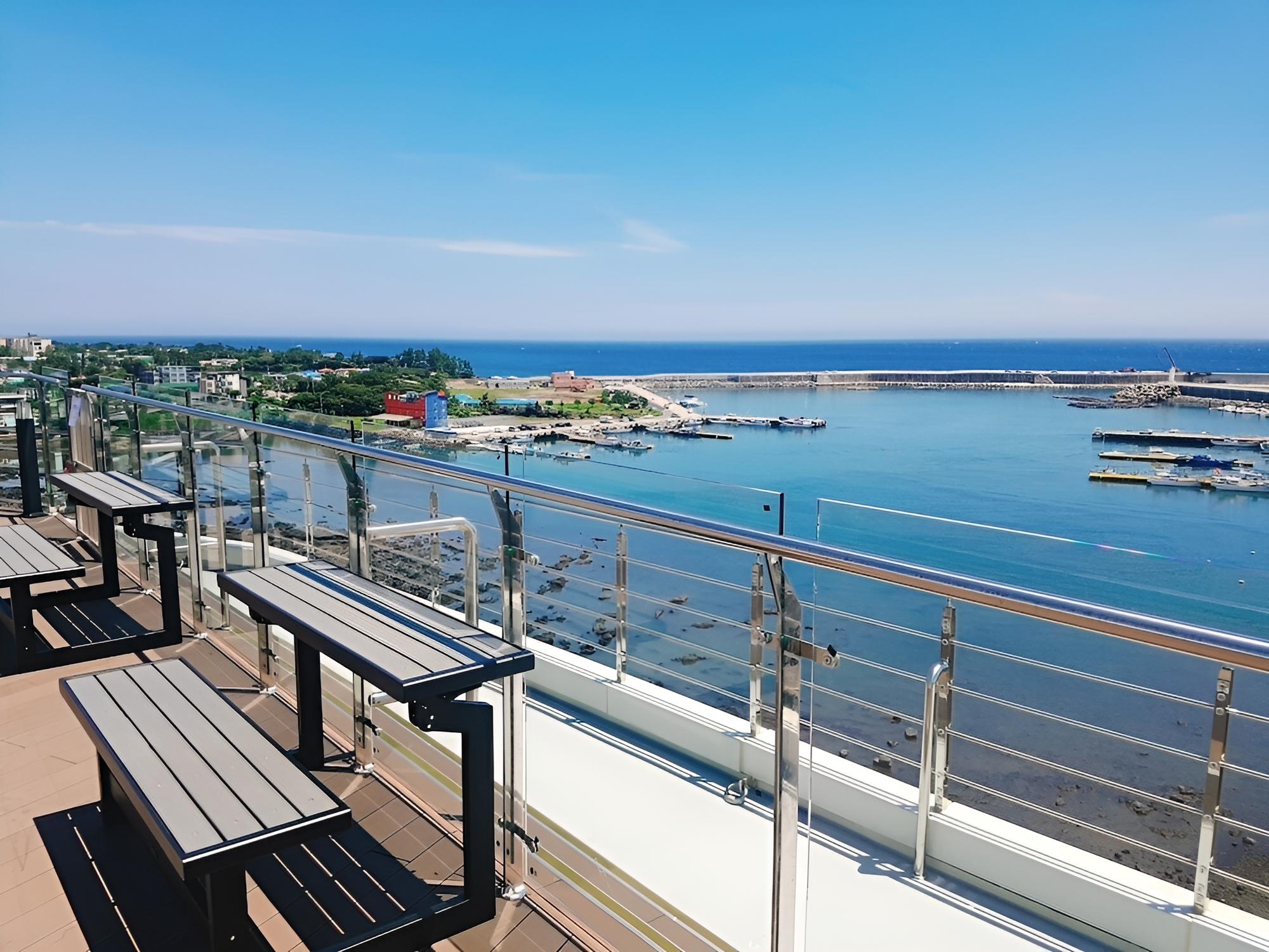 Co-op City Hotel Harborview view 3