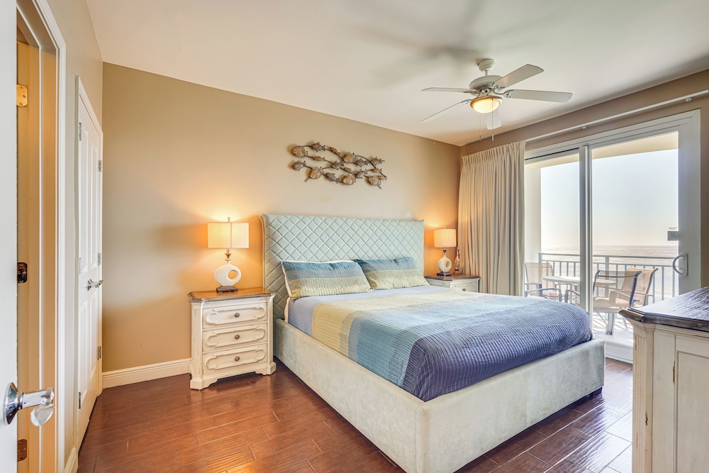 Beachfront Panama City Condo: Walk to Pier Park!