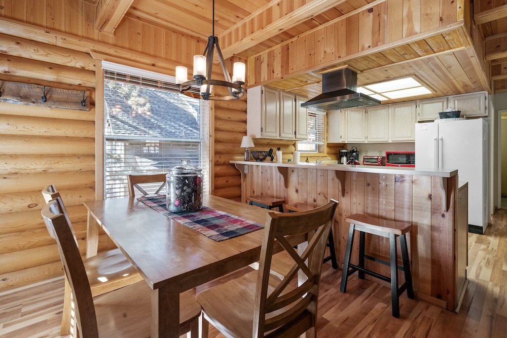 Cubs Cabin