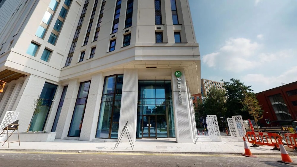 Altus House