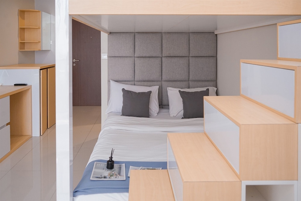 Combined and Spacious 1BR Apartment at Parkland Avenue