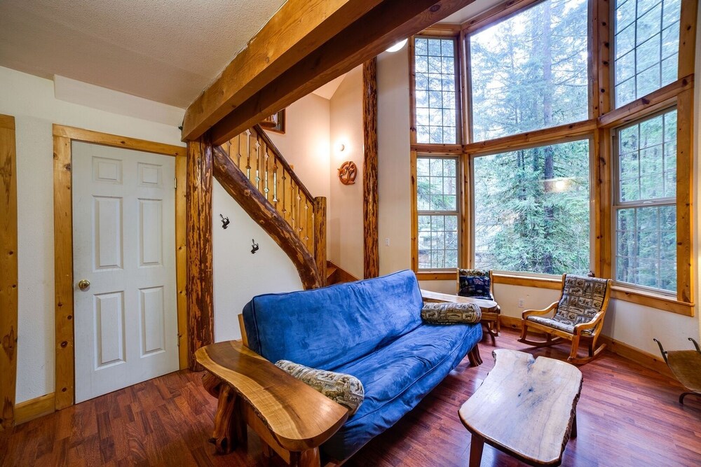25sl - Hot Tub - Bbq - Pets Ok - Wifi - Sleeps 6 1 Bedroom Home by RedAwning
