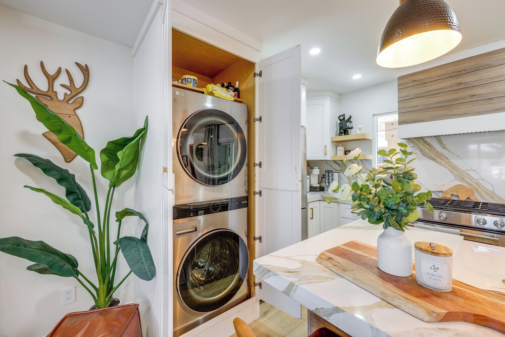 Walk to Big Bear Marina: Modern Home w/ Hot Tub!