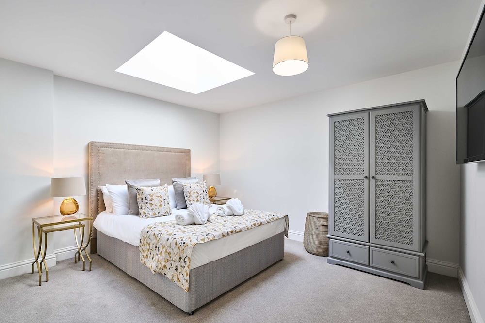Host Stay Albert House